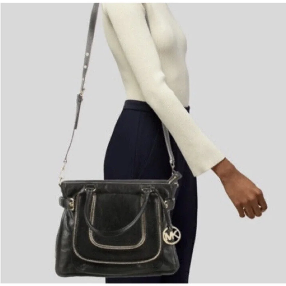 MICHAEL KORS Naomi Large Satchel Black Luxury Leather Zippers Handbag Purse‎ Bag